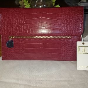 Urban Expressions Clutch/cross body purse. New with tags, and in great condition